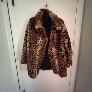 Leopard Print Faux Fur coat